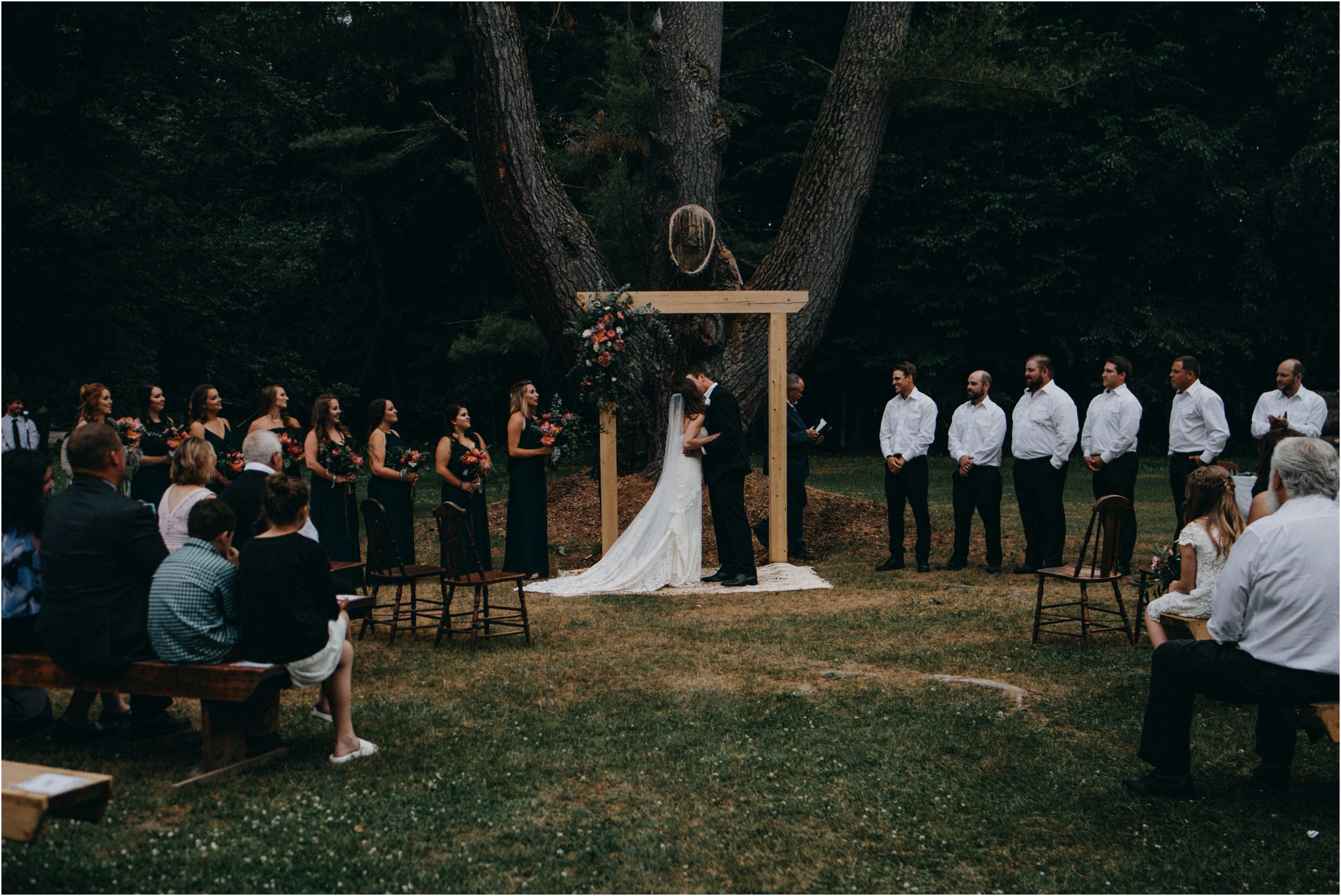 Indie Bride - Ottawa Valley Wedding - Cindy Lottes Photography