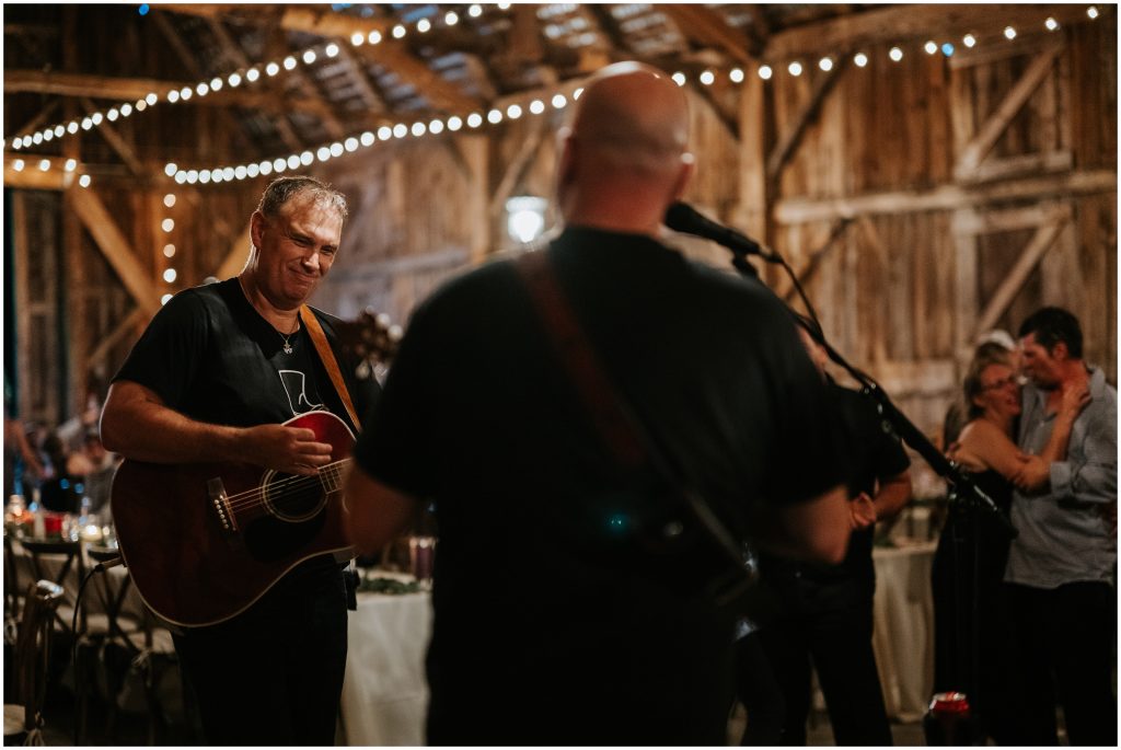 East Coast Experience live band at an Ottawa Valley Wedding. Photo by Cindy Lottes Photography